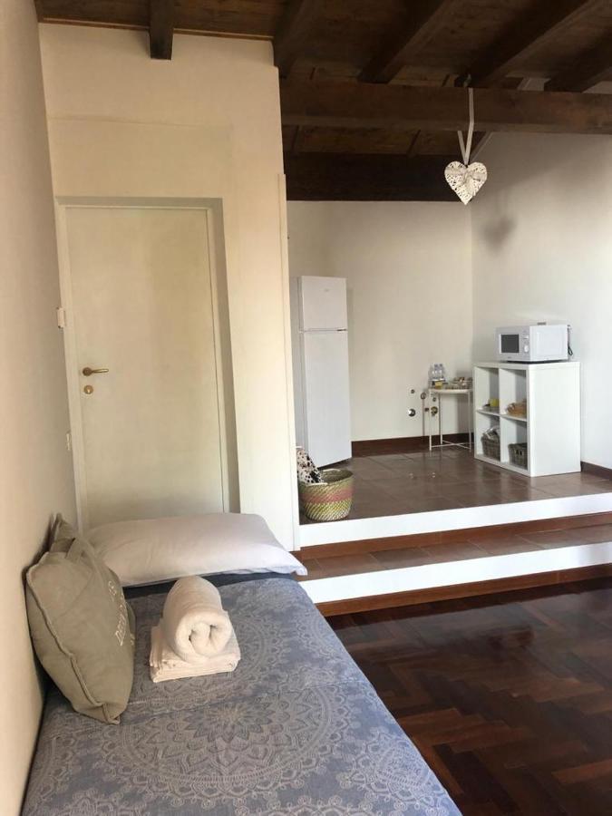 Attico By Marconi 11 Bed & Breakfast Besozzo Ngoại thất bức ảnh